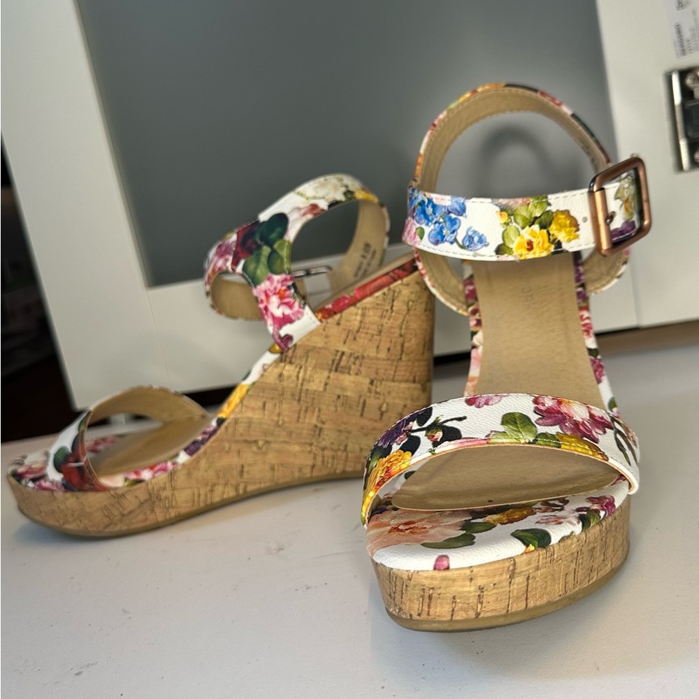 Floral Wedge Sandals